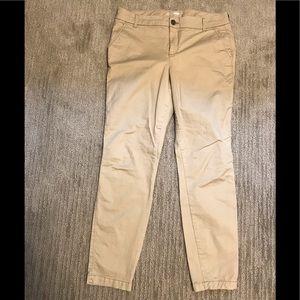 Women’s Khaki pants